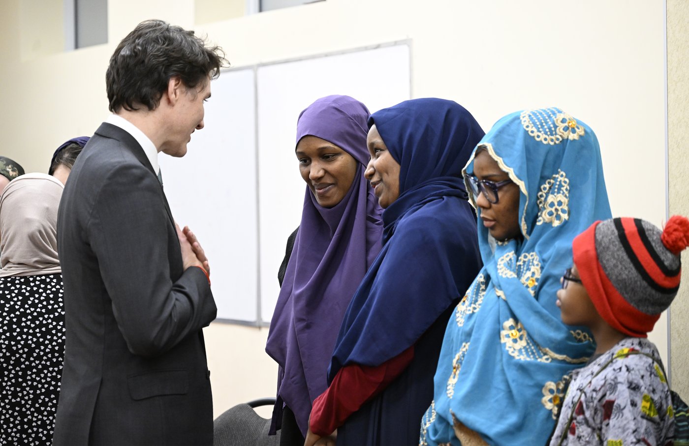 Trudeau meets with families of victims of deadly 2017 Quebec mosque attack | iNFOnews.ca