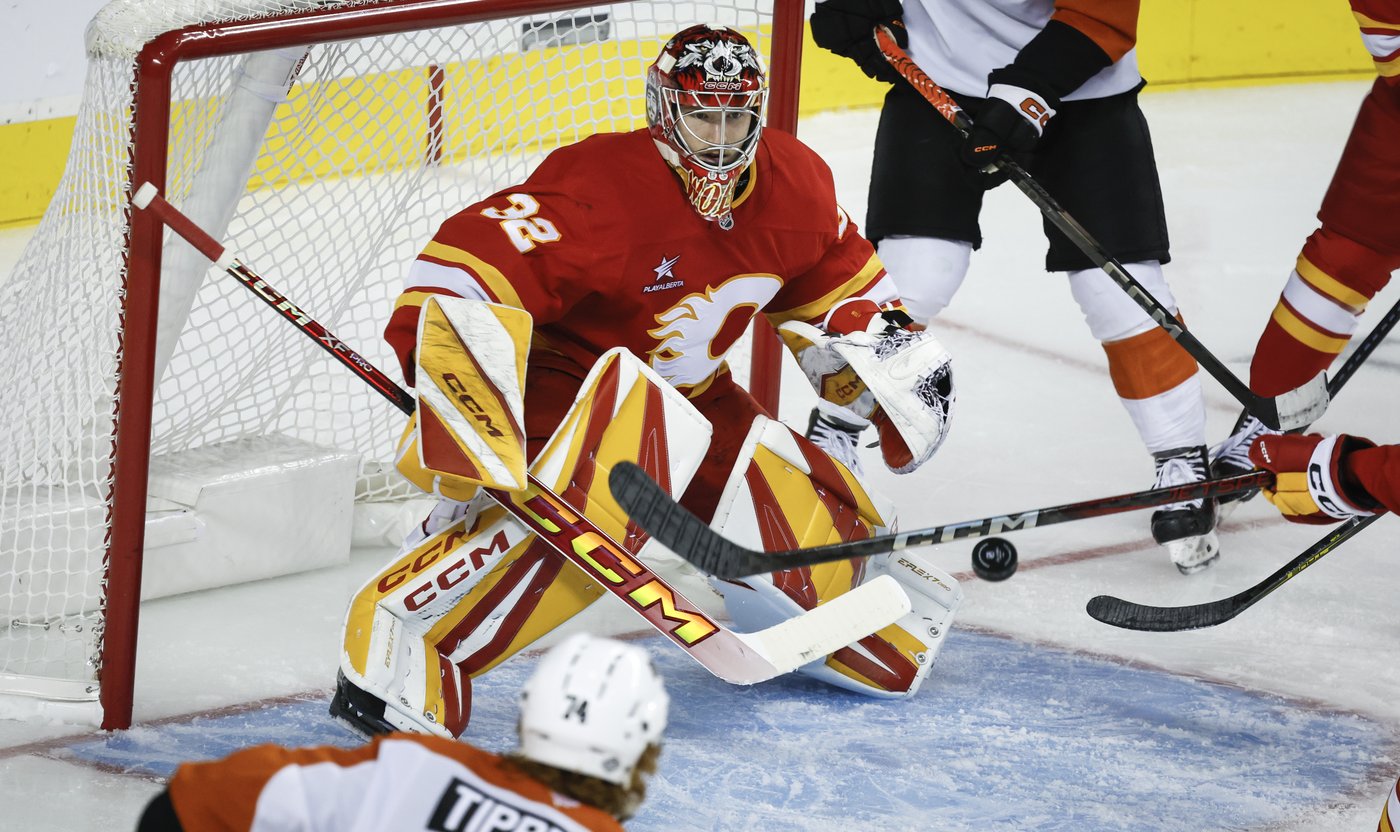 Huberdeau scores twice, Wolf has 37 saves in Flames' 6-3 win over Flyers | iNFOnews.ca