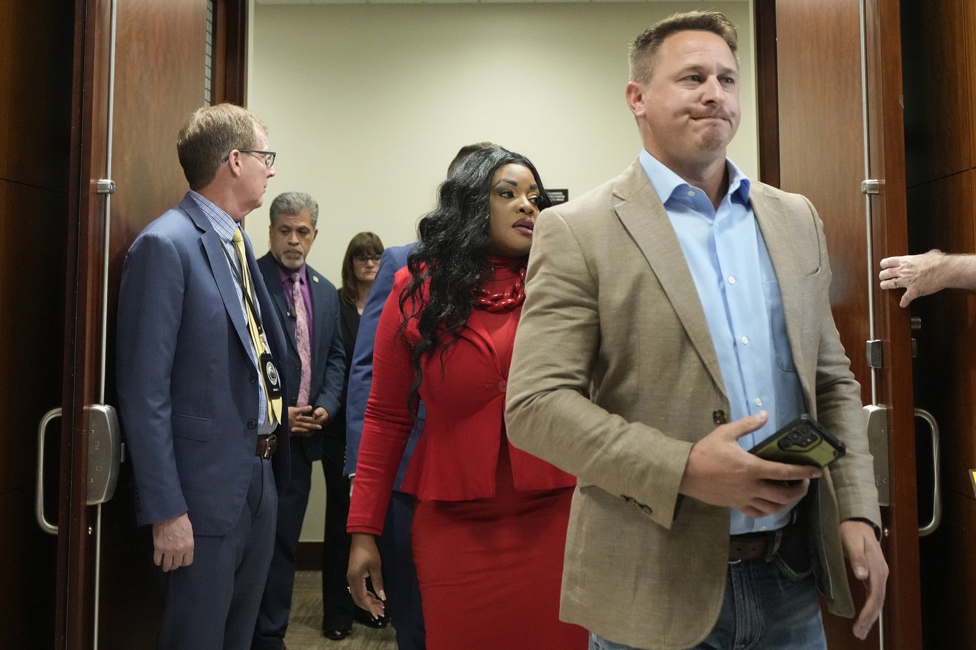 A retired Houston officer gets 60 years in a couple's drug raid deaths that revealed corruption | iNFOnews.ca A retired Houston officer gets 60 years in a couple's drug raid deaths that revealed corruption | iNFOnews.ca