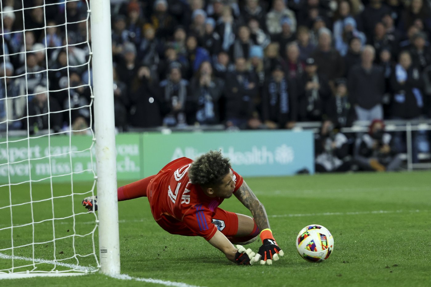 Dayne St. Clair stellar in shootout as Minnesota United completes 1st-round sweep of Real Salt Lake | iNFOnews.ca