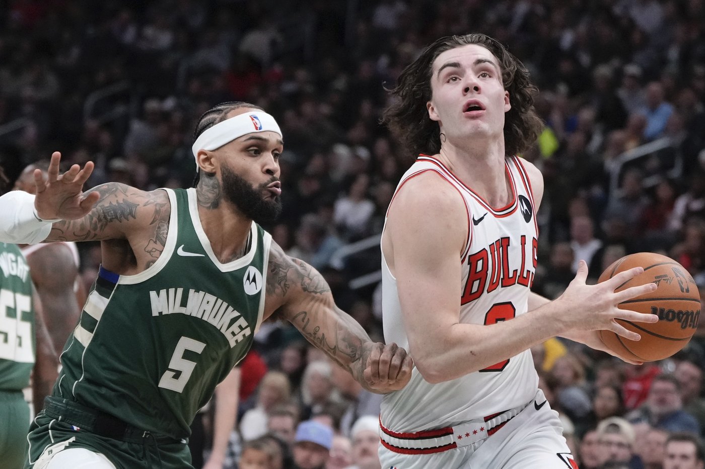 Antetokounmpo scores 41 points as Bucks beat Bulls 122-106 for 4th win in 5 games | iNFOnews.ca