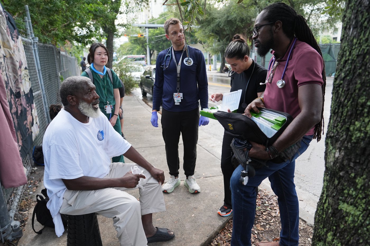 How a Miami health care group is meeting homeless patients where they live | iNFOnews.ca