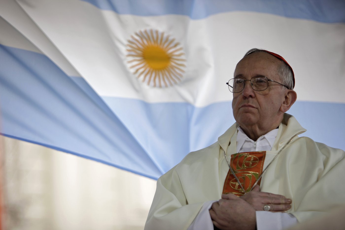 Pope Francis is introspective and self-critical in his autobiography, at least about his youth | iNFOnews.ca