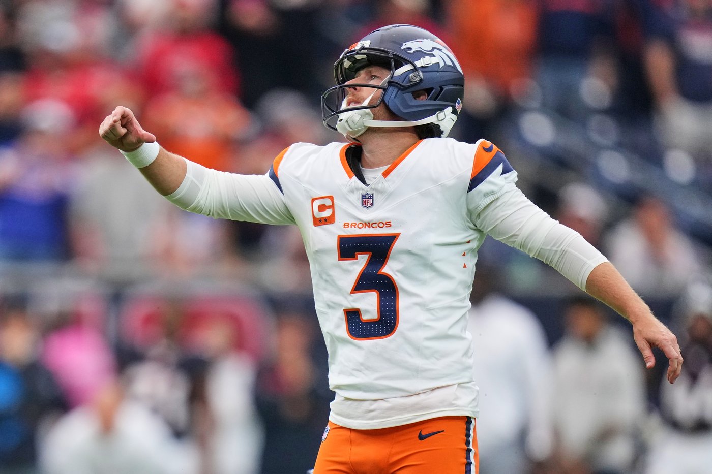Denver Broncos defy odds with 6-game winning streak despite flaws on offense and special teams | iNFOnews.ca
