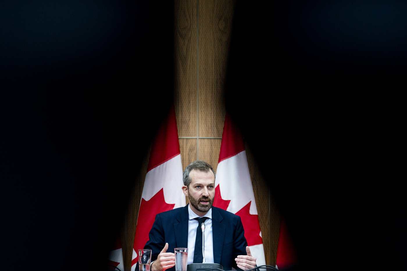 Canada Post union launches strike as Ottawa moves to end most door-to-door mail | iNFOnews.ca