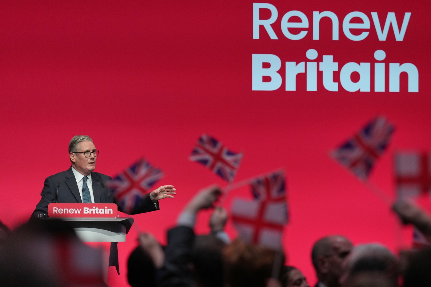 Starmer argues for inclusive patriotism and accuses Farage of trying to divide Britain | iNFOnews.ca Starmer argues for inclusive patriotism and accuses Farage of trying to divide Britain | iNFOnews.ca