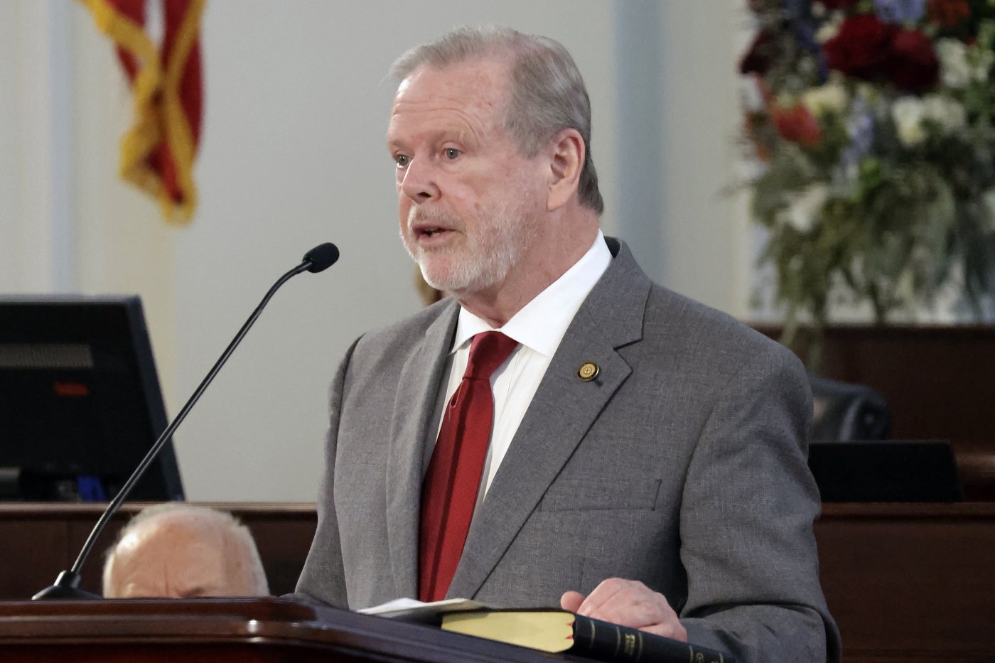 North Carolina lawmakers focus on guns, immigration and parental rights ahead of a key deadline | iNFOnews.ca