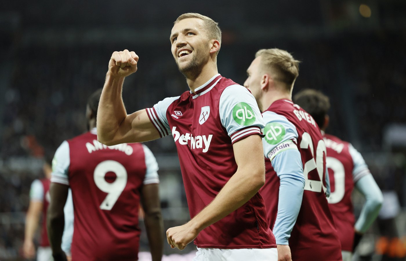 West Ham surprise Newcastle with 2-0 away win | iNFOnews.ca