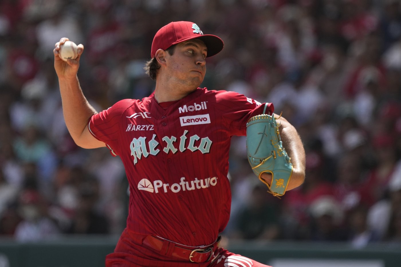 Trevor Bauer is honored as pitcher of the year in the Mexican Baseball League | iNFOnews.ca Trevor Bauer is honored as pitcher of the year in the Mexican Baseball League | iNFOnews.ca