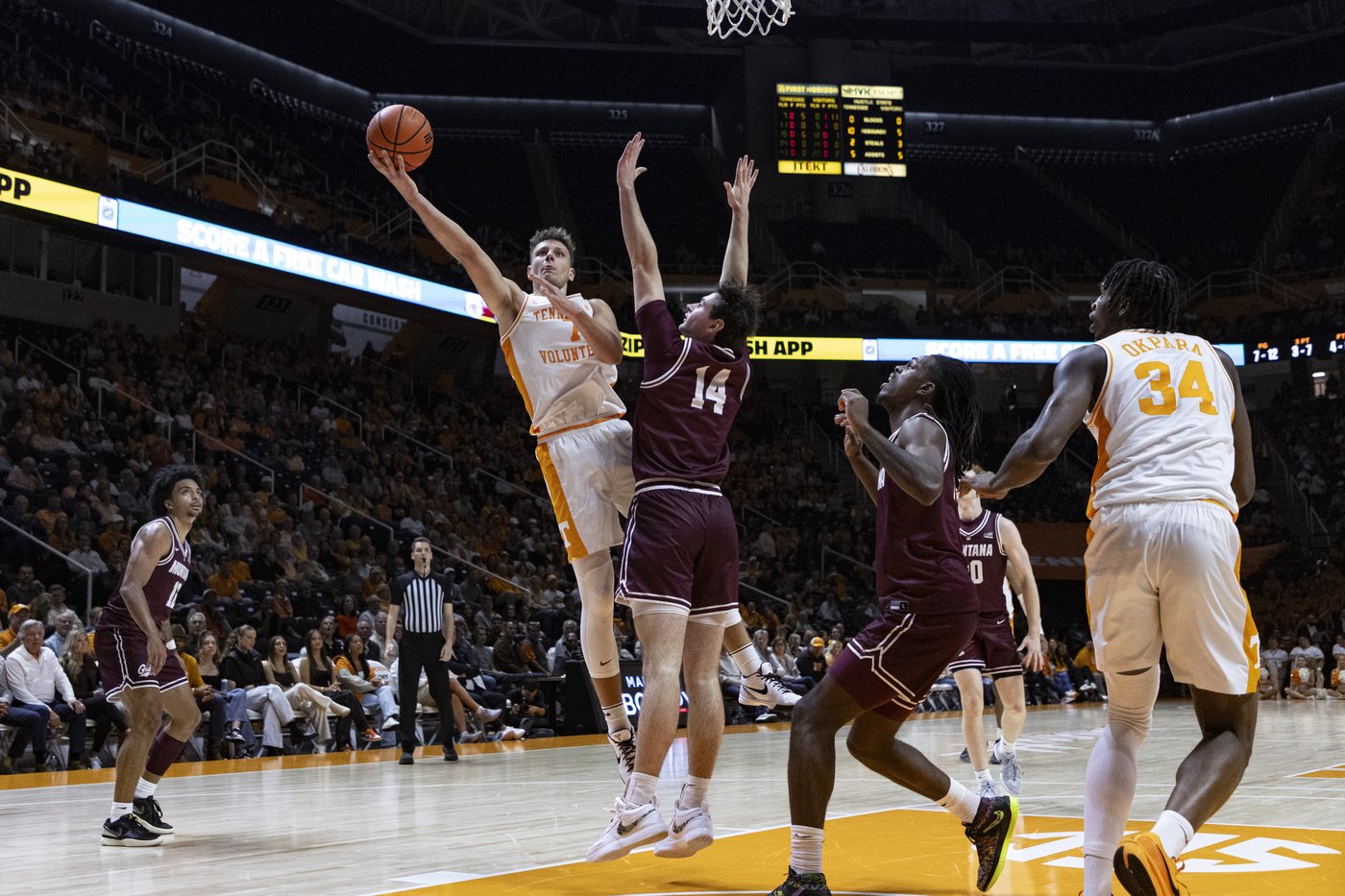 Milicic scores 18 points as No. 11 Tennessee beats Montana 92-57 | iNFOnews.ca Milicic scores 18 points as No. 11 Tennessee beats Montana 92-57 | iNFOnews.ca