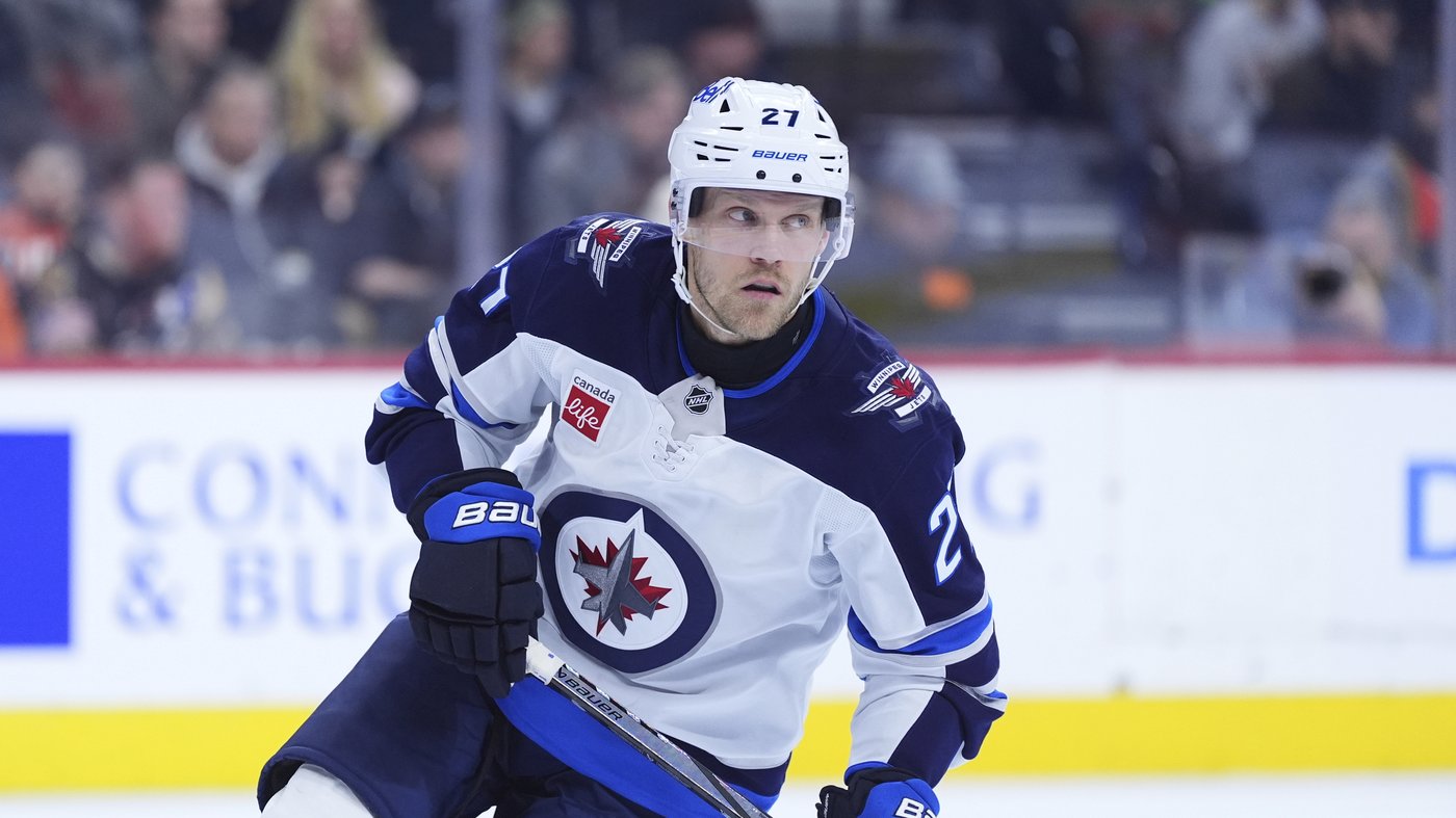 Nikolaj Ehlers remains unsigned, while Brent Burns joins Colorado in NHL free agency | iNFOnews.ca Nikolaj Ehlers remains unsigned, while Brent Burns joins Colorado in NHL free agency | iNFOnews.ca