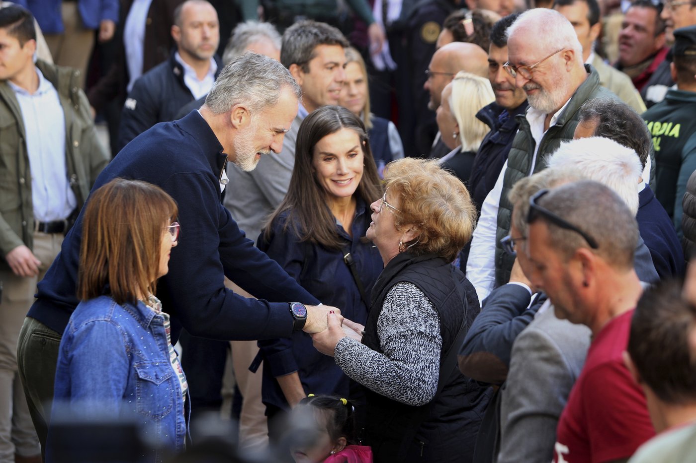 Spain’s royals return to flood disaster zone for 1st time since being pelted by mud | iNFOnews.ca Spain’s royals return to flood disaster zone for 1st time since being pelted by mud | iNFOnews.ca