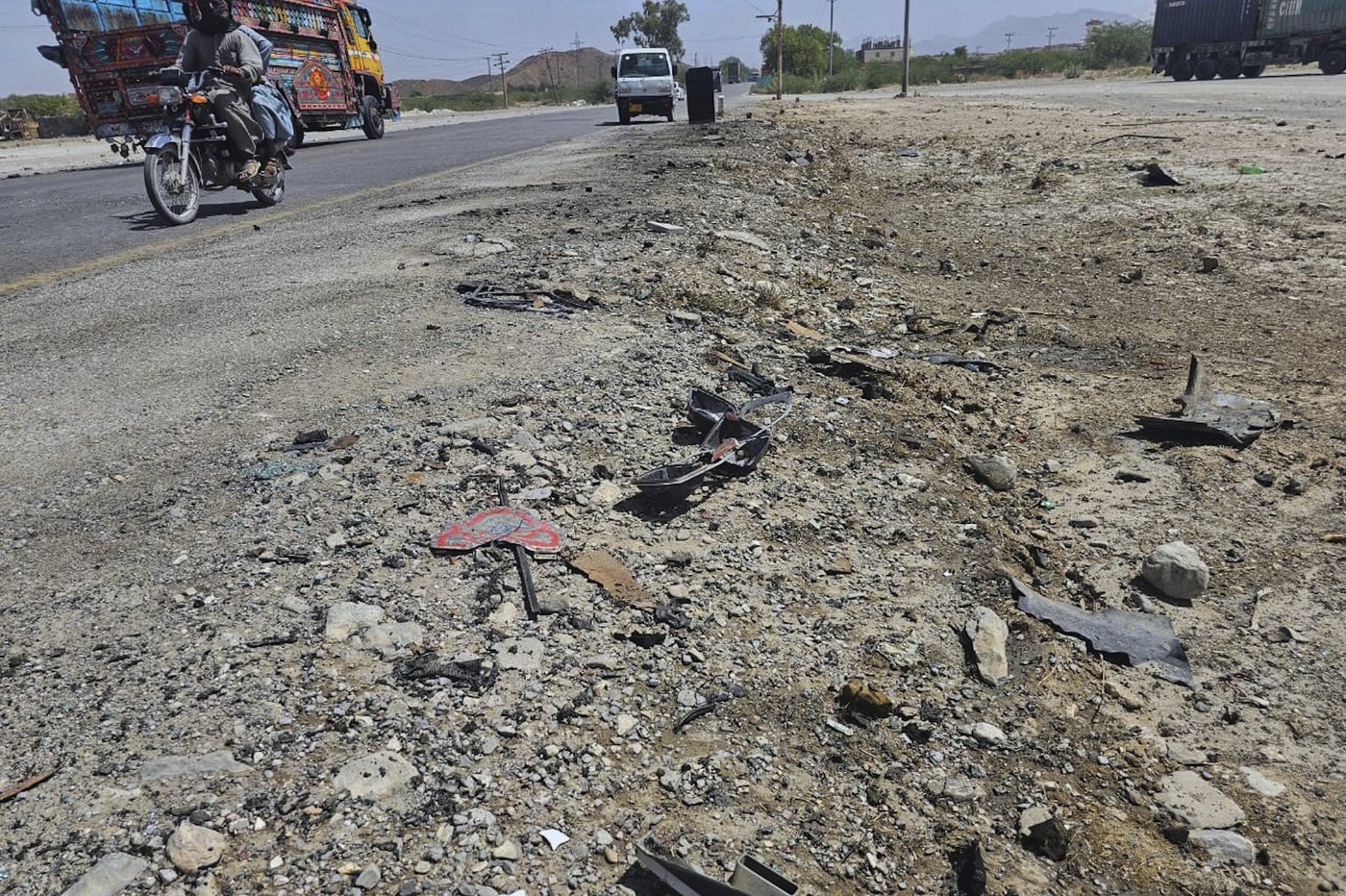 Death toll from Pakistan school bus bombing rises to 8 as Islamabad blames India | iNFOnews.ca Death toll from Pakistan school bus bombing rises to 8 as Islamabad blames India | iNFOnews.ca