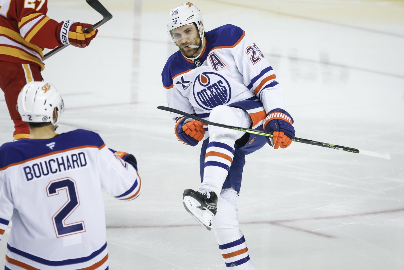 Leon Draisaitl filling the void left by injured Oilers' captain Connor McDavid | iNFOnews.ca Leon Draisaitl filling the void left by injured Oilers' captain Connor McDavid | iNFOnews.ca