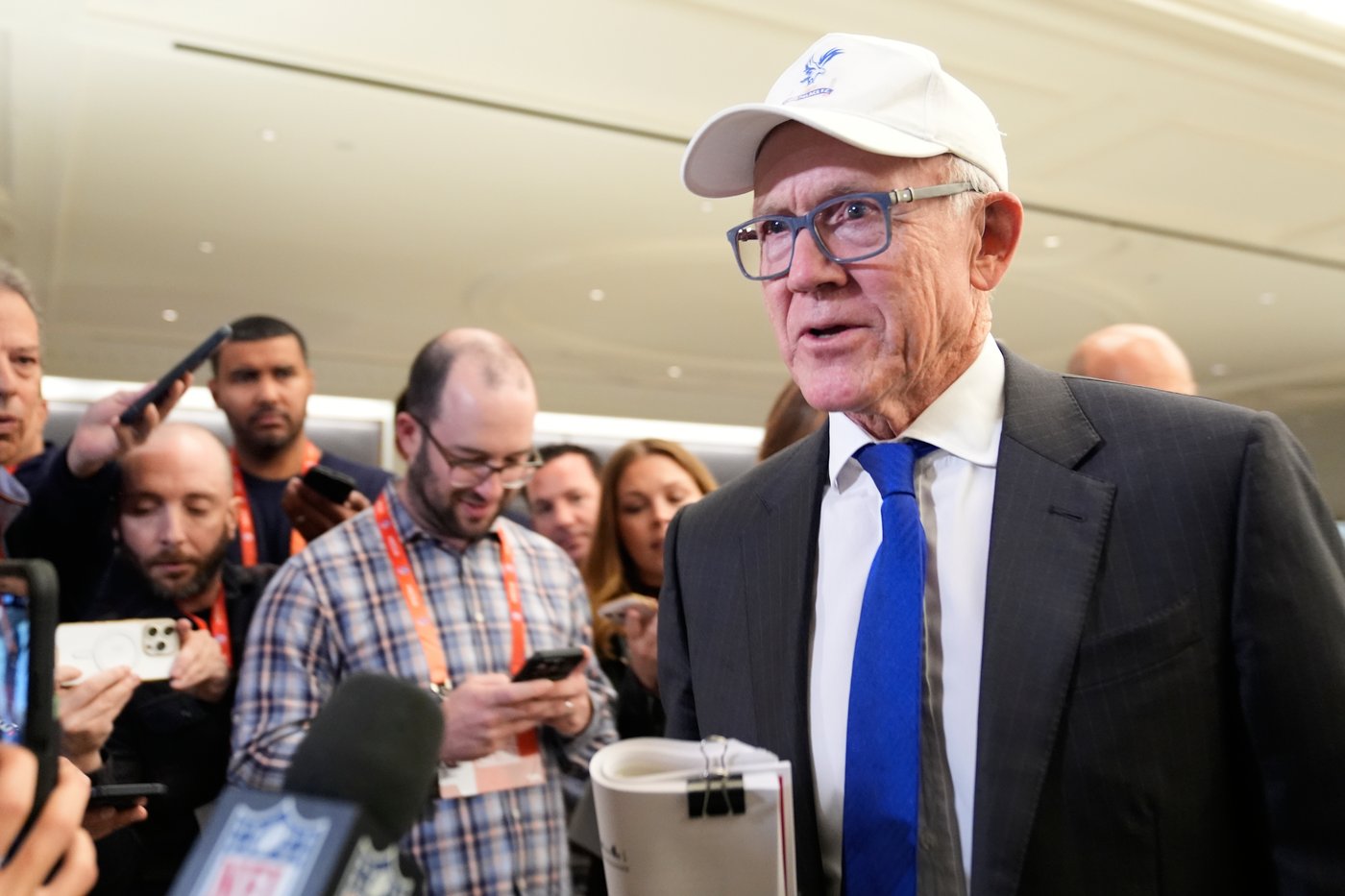 Jets owner Woody Johnson blames 0-7 start on QB play and defends coach Aaron Glenn | iNFOnews.ca Jets owner Woody Johnson blames 0-7 start on QB play and defends coach Aaron Glenn | iNFOnews.ca