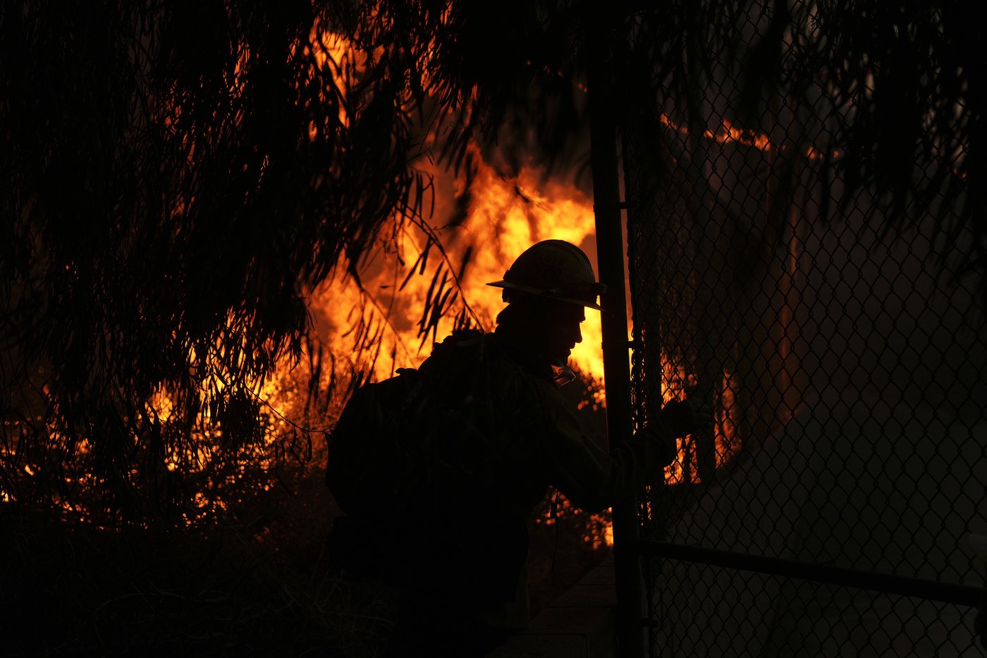 PHOTO COLLECTION: California Wildfires Kenneth Fire | iNFOnews.ca PHOTO COLLECTION: California Wildfires Kenneth Fire | iNFOnews.ca