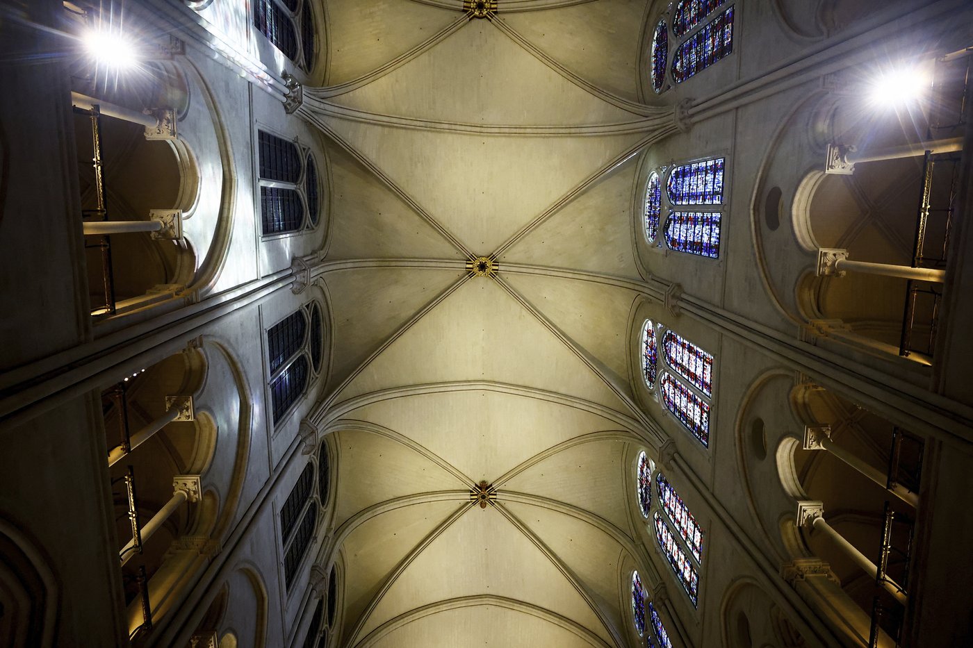 Notre Dame Cathedral unveils its new interior 5 years after devastating fire | iNFOnews.ca