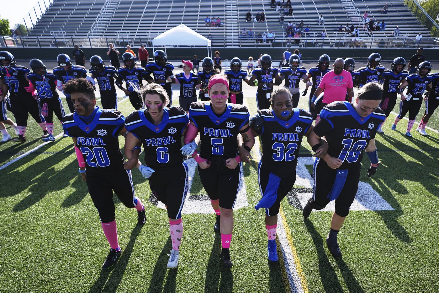 Women's tackle football gives female athletes opportunities in a game dominated by men | iNFOnews.ca