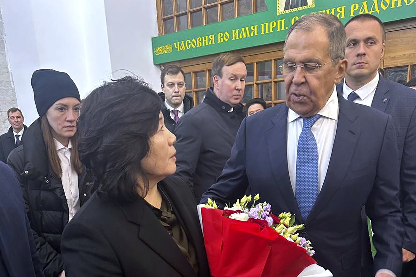 North Korea's top diplomat is in Moscow as Pyongyang sent troops to help the war on Ukraine | iNFOnews.ca
