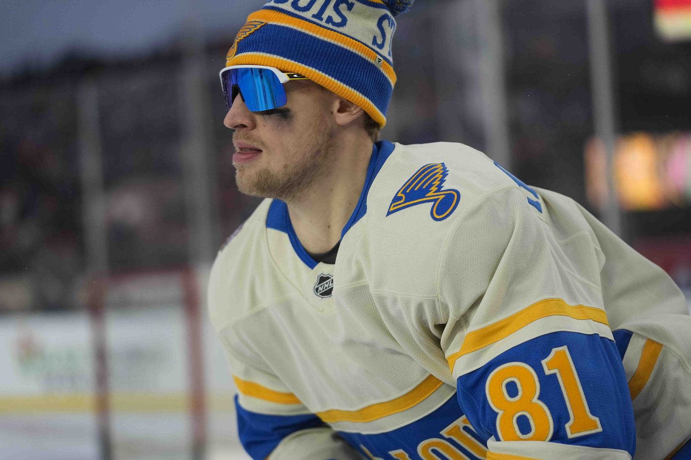 Blues have all the fun in 6-2 win over Blackhawks in outdoor Winter Classic | iNFOnews.ca
