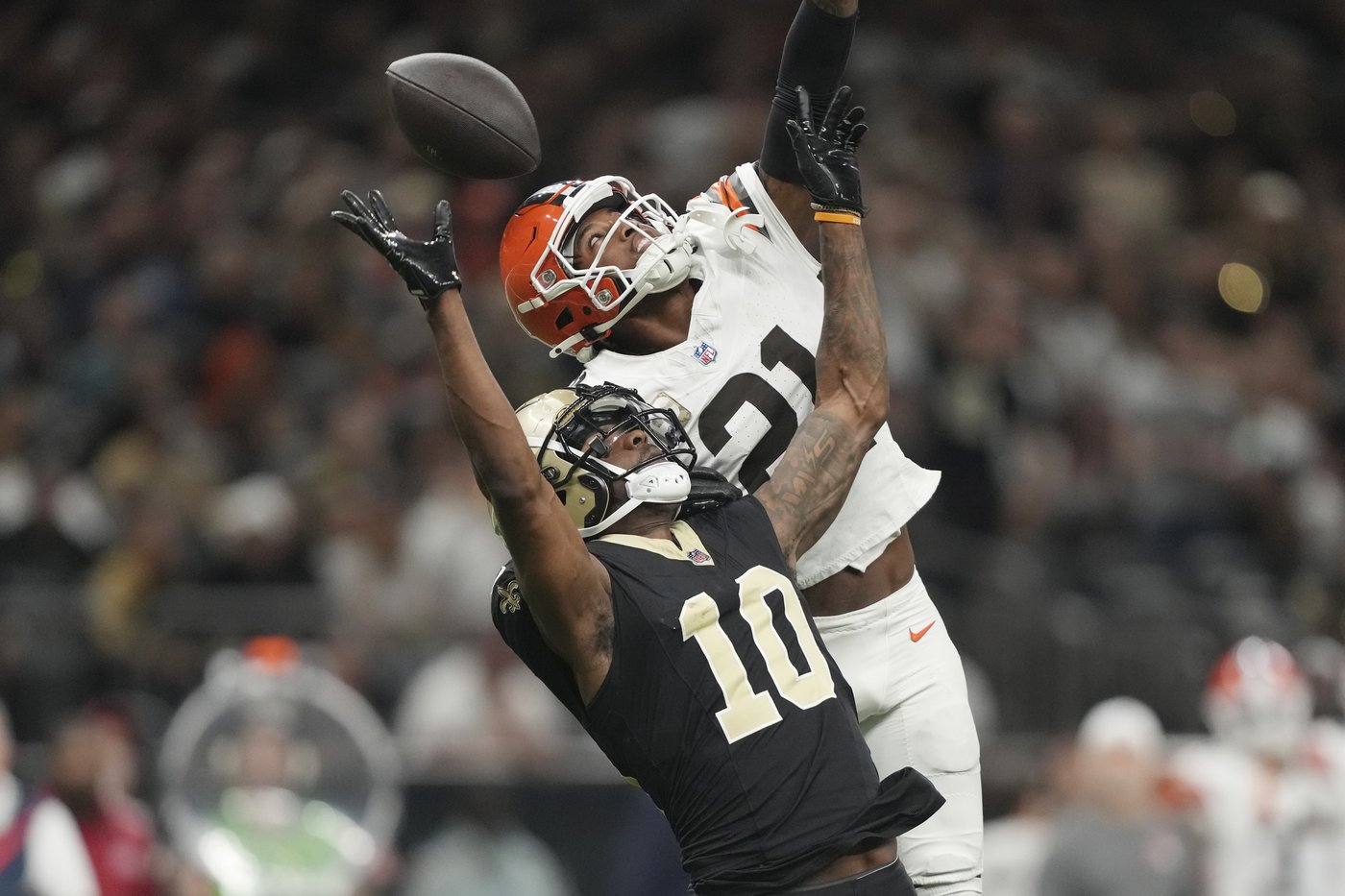 Browns' season sinks deeper wilth questions about the team's effort and a possible shakeup | iNFOnews.ca