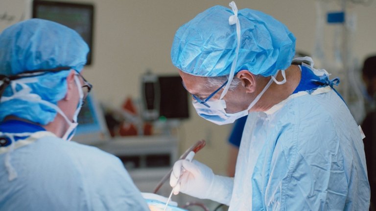 Elon Musk's Neuralink brain chip implanted into two quadriplegic Canadian patients | iNFOnews.ca