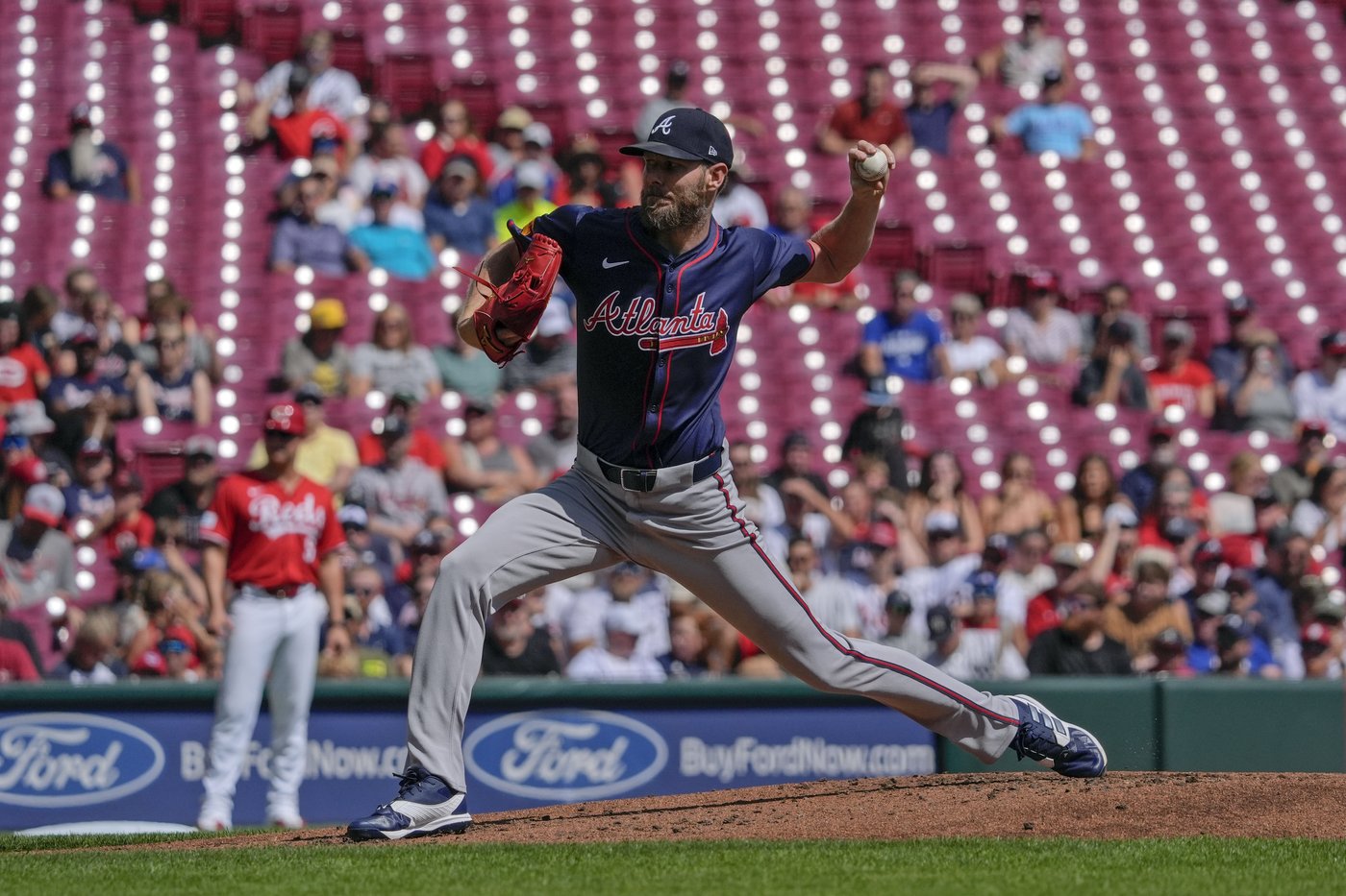 Braves ace Chris Sale out for Wild Card Series vs Padres after being scratched in season finale | iNFOnews.ca