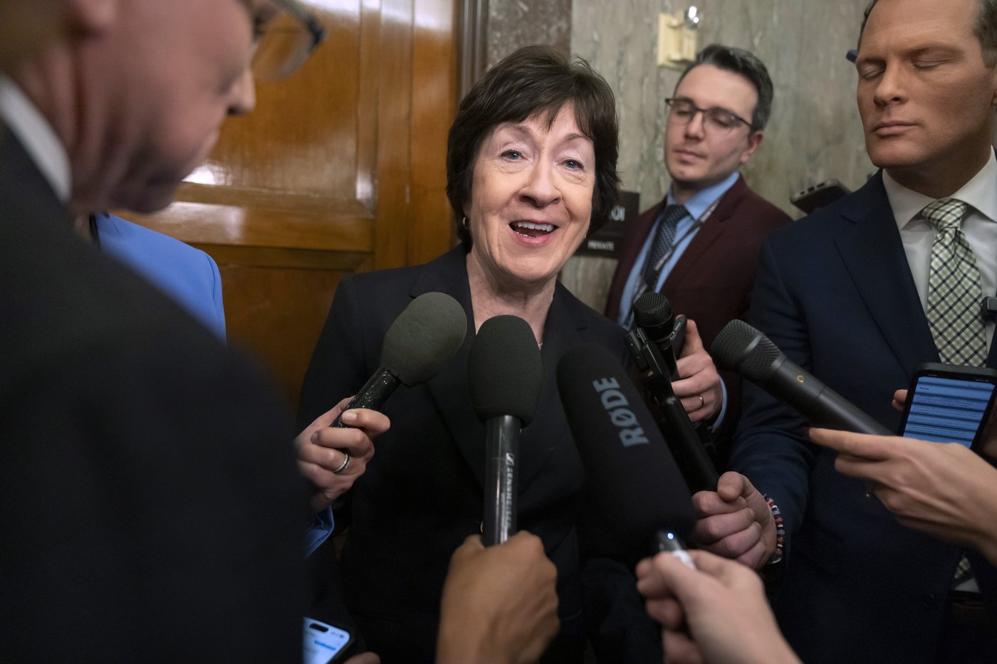 Hegseth meets with moderate Sen. Collins as he lobbies for key votes in the Senate | iNFOnews.ca Hegseth meets with moderate Sen. Collins as he lobbies for key votes in the Senate | iNFOnews.ca
