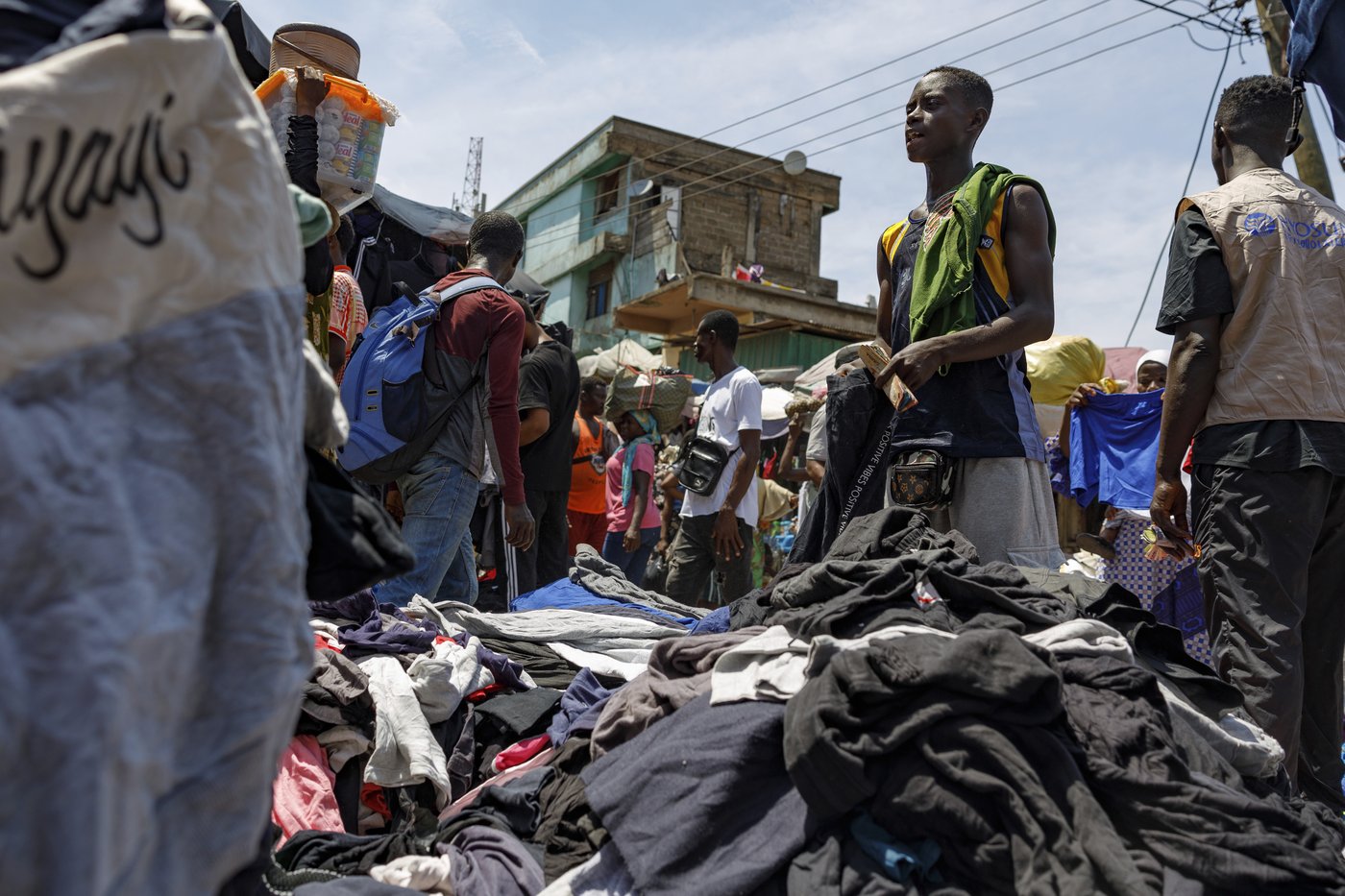 As fast fashion's waste pollutes Africa's environment, designers in Ghana are finding a solution | iNFOnews.ca As fast fashion's waste pollutes Africa's environment, designers in Ghana are finding a solution | iNFOnews.ca
