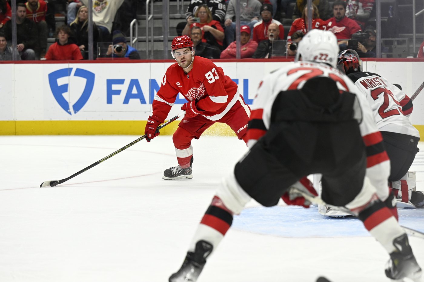 Patrick Kane's late power-play goal lifts Red Wings to 5-3 win over Devils | iNFOnews.ca Patrick Kane's late power-play goal lifts Red Wings to 5-3 win over Devils | iNFOnews.ca