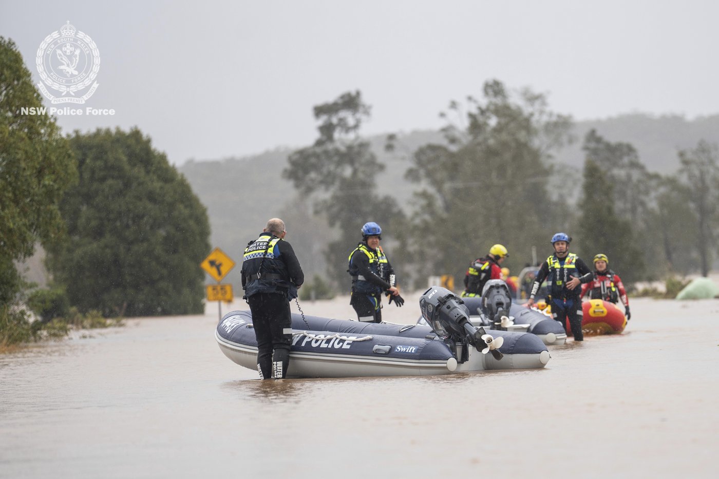 Record floodwaters in eastern Australia leave 4 dead and 1 missing | iNFOnews.ca