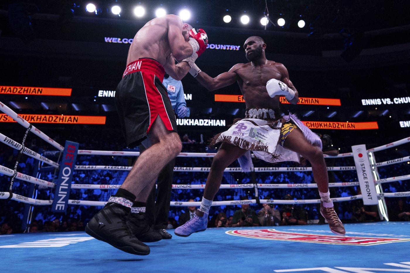 'Boots' Ennis defends welterweight championship with unanimous decision win over Chukhadzhian | iNFOnews.ca