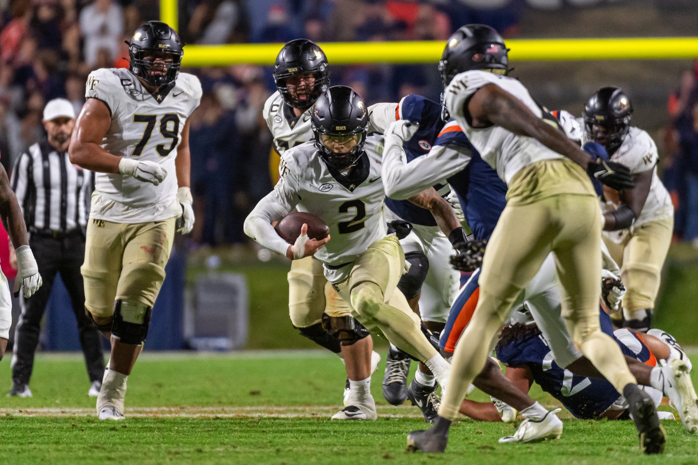 Wake Forest keeps No. 12 Virginia out of end zone in 16-9 win. Cavaliers QB Morris hurt | iNFOnews.ca