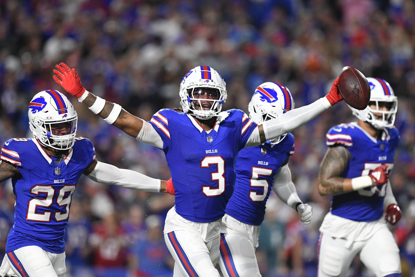 Bills safety Damar Hamlin gets his first career interception | iNFOnews.ca Bills safety Damar Hamlin gets his first career interception | iNFOnews.ca