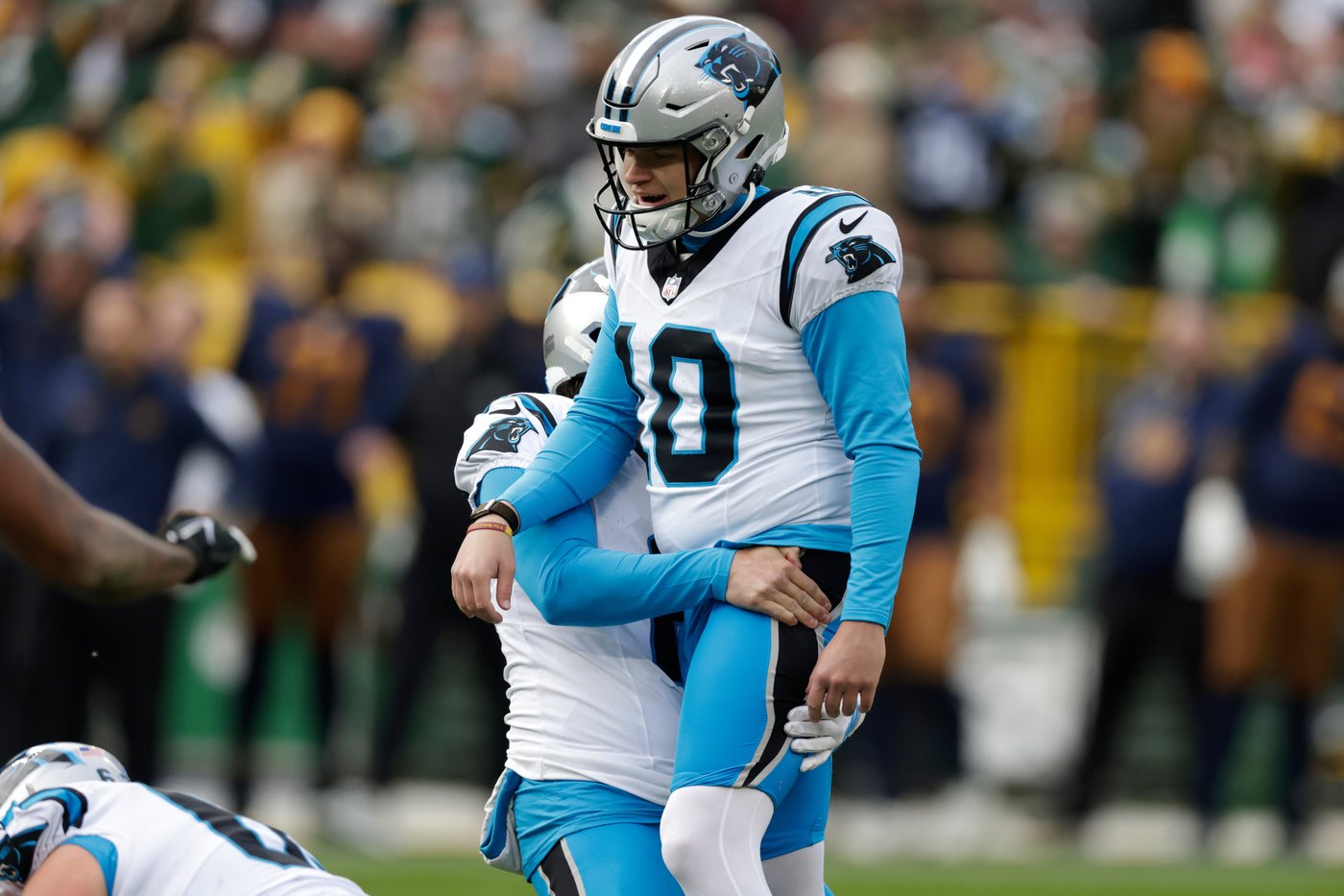 Rico Dowdle's big day and Ryan Fitzgerald's big kick give Panthers 16-13 win over Packers | iNFOnews.ca Rico Dowdle's big day and Ryan Fitzgerald's big kick give Panthers 16-13 win over Packers | iNFOnews.ca