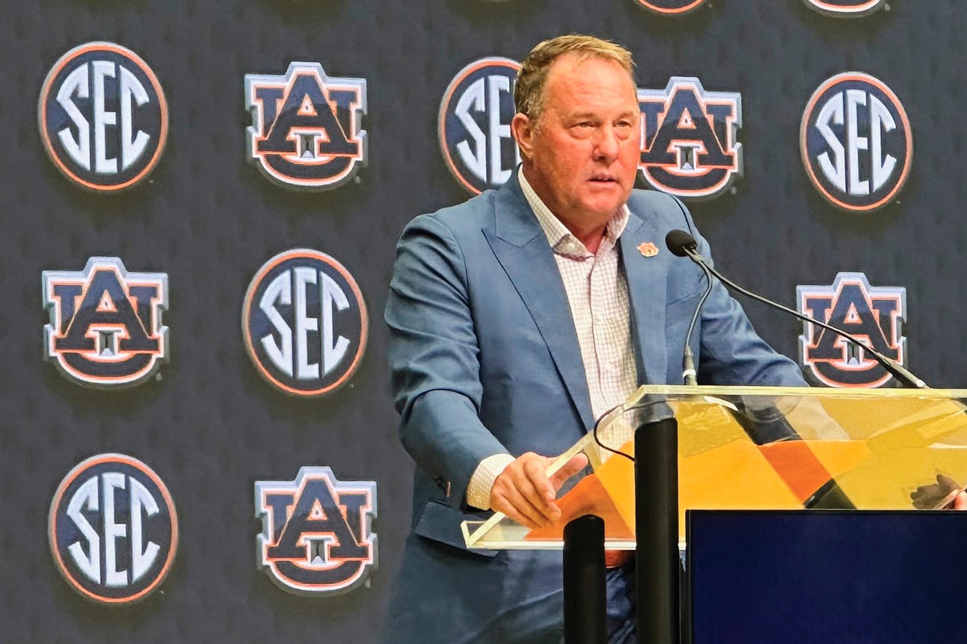 Hugh Freeze, QB Jackson Arnold are confident Auburn can be a winner in 2025 | iNFOnews.ca