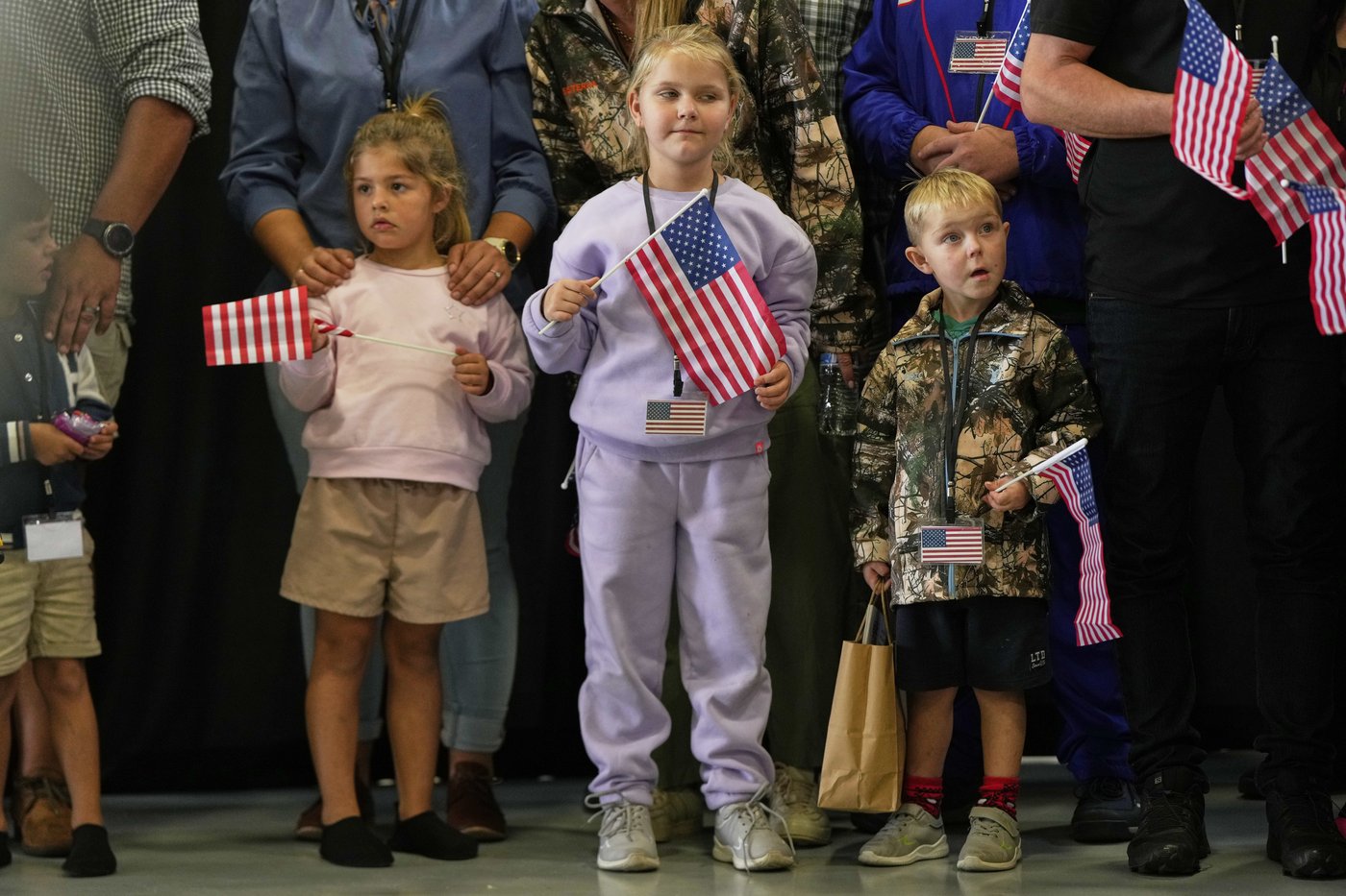 Trump just brought a group of white South Africans to the US as refugees. What are they escaping? | iNFOnews.ca Trump just brought a group of white South Africans to the US as refugees. What are they escaping? | iNFOnews.ca