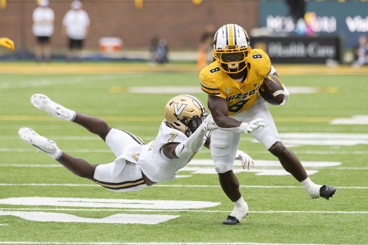 No. 7 Mizzou overcomes mistakes once again, escapes with a 30-27 double-OT win over Vandy | iNFOnews.ca No. 7 Mizzou overcomes mistakes once again, escapes with a 30-27 double-OT win over Vandy | iNFOnews.ca