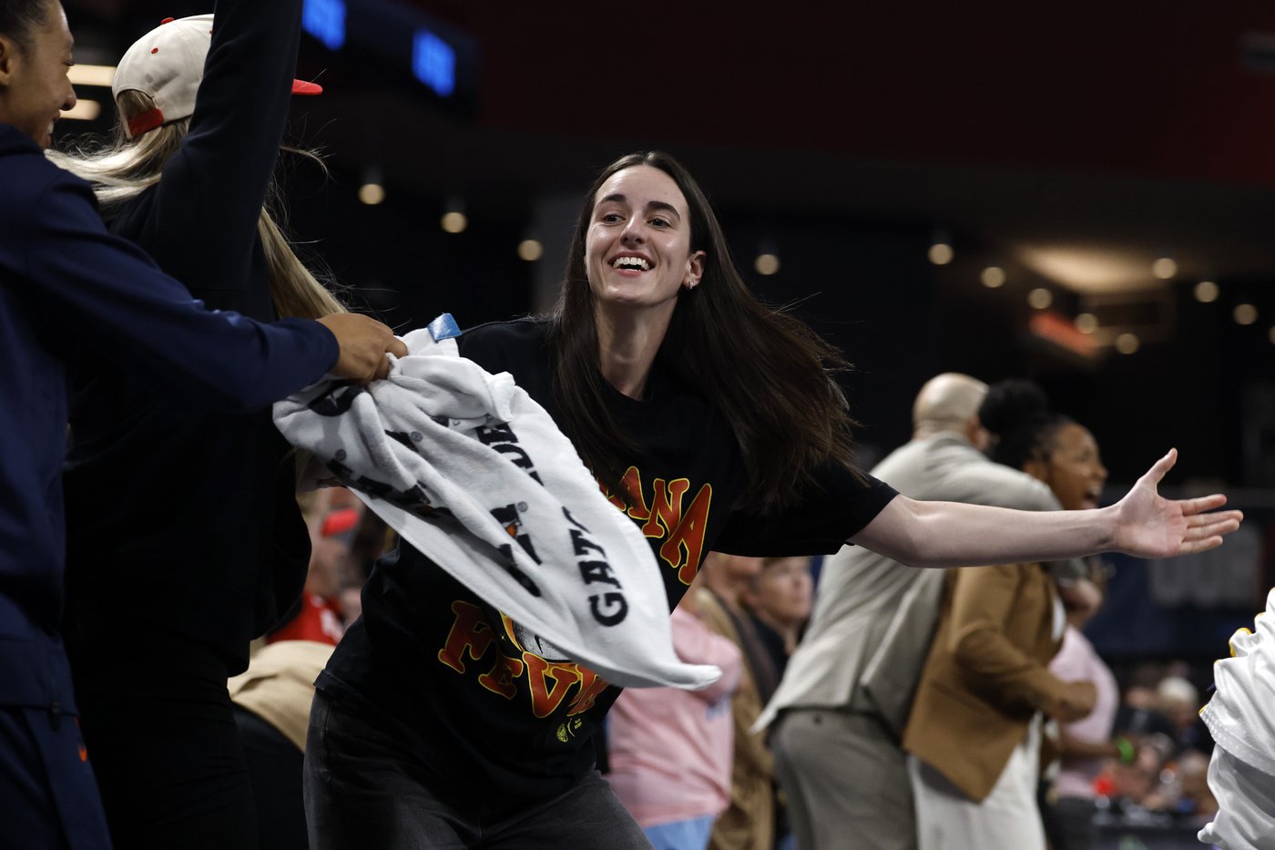 Despite losing Caitlin Clark and other key players to injury, Fever still reach WNBA semifinals | iNFOnews.ca