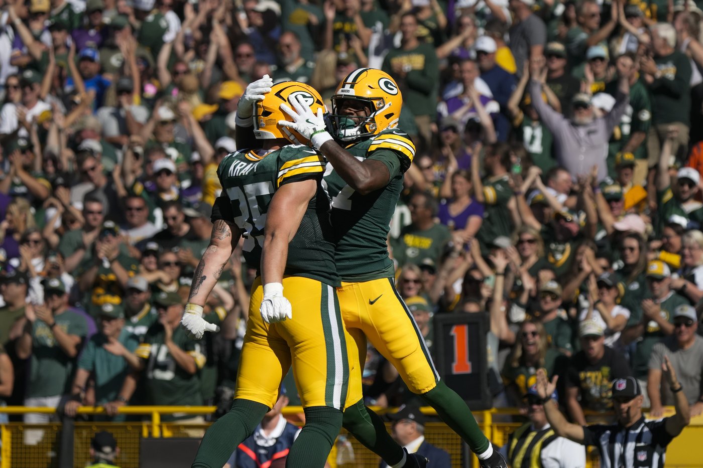 Doubs returns to practice as Packers say they're moving past his 1-game suspension | iNFOnews.ca Doubs returns to practice as Packers say they're moving past his 1-game suspension | iNFOnews.ca