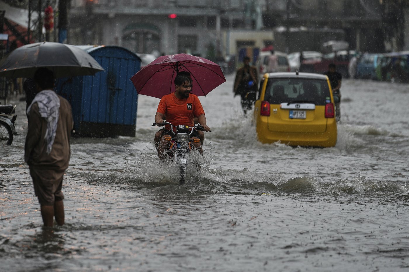 Heavy monsoon rains in Pakistan kill 54 people in 24 hours | iNFOnews.ca Heavy monsoon rains in Pakistan kill 54 people in 24 hours | iNFOnews.ca