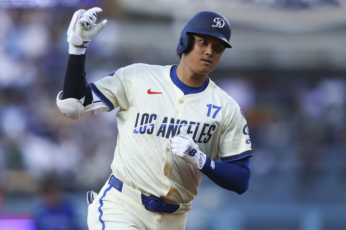 Ohtani hits 40th homer, Snell overpowers Blue Jays as Dodgers win 9-1 | iNFOnews.ca Ohtani hits 40th homer, Snell overpowers Blue Jays as Dodgers win 9-1 | iNFOnews.ca