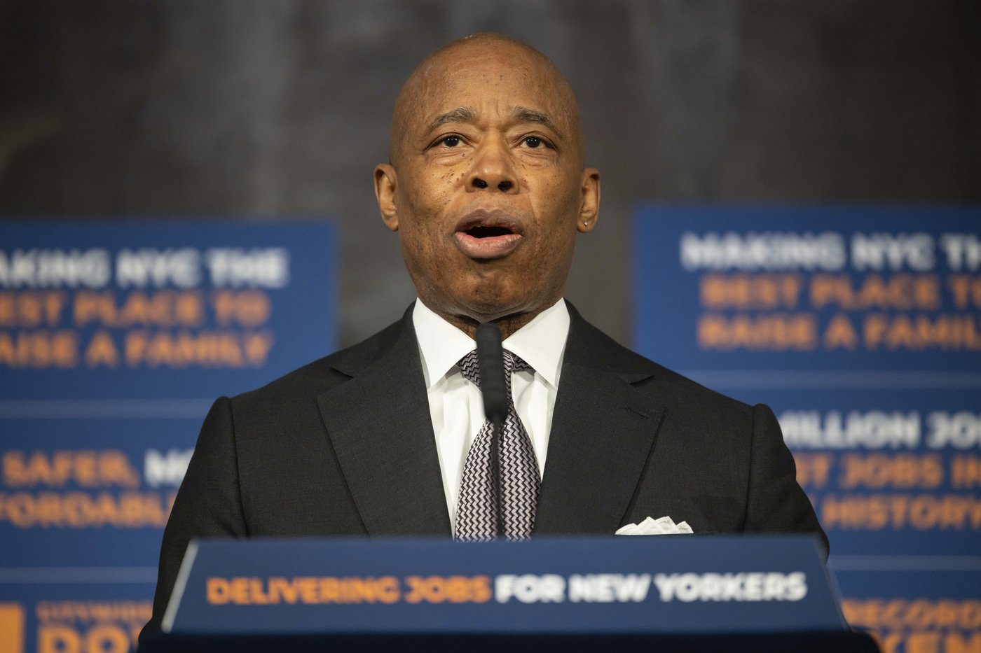 New York mayor vows to regain public's trust after Justice Department orders halt to prosecution | iNFOnews.ca New York mayor vows to regain public's trust after Justice Department orders halt to prosecution | iNFOnews.ca