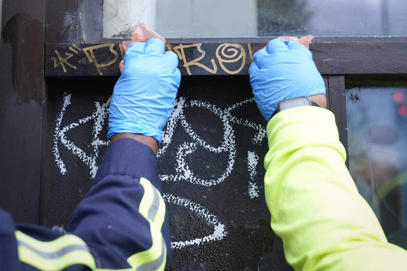 As fast as it comes down, graffiti returns to DC streets. Not all of it unwelcome | iNFOnews.ca As fast as it comes down, graffiti returns to DC streets. Not all of it unwelcome | iNFOnews.ca