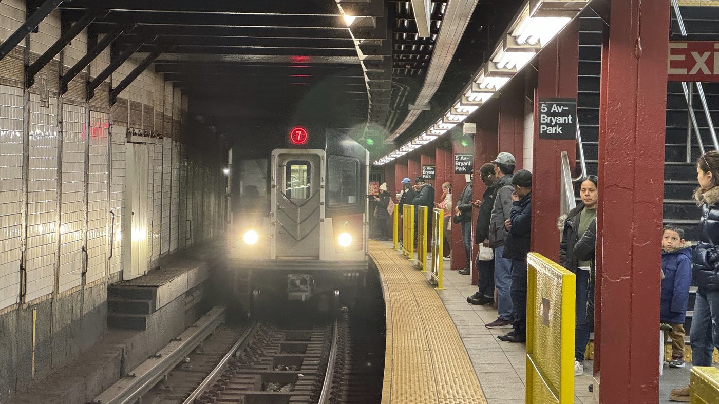 The man pushed onto New York's subway tracks says he will ride again | iNFOnews.ca