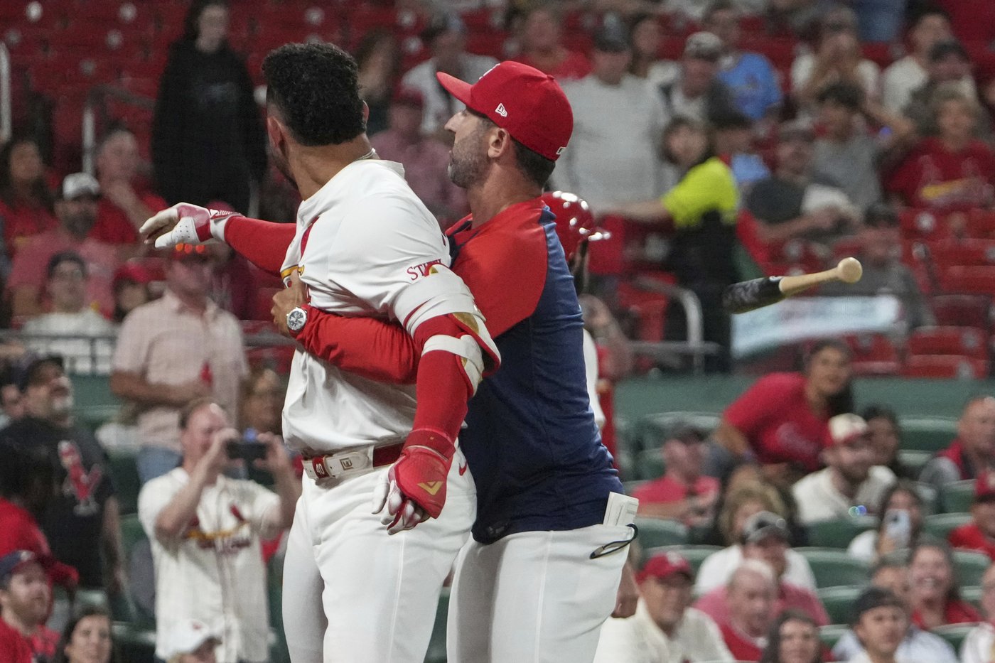 Cardinals' Willson Contreras gets 6-game suspension for on-field tirade and plans to appeal | iNFOnews.ca