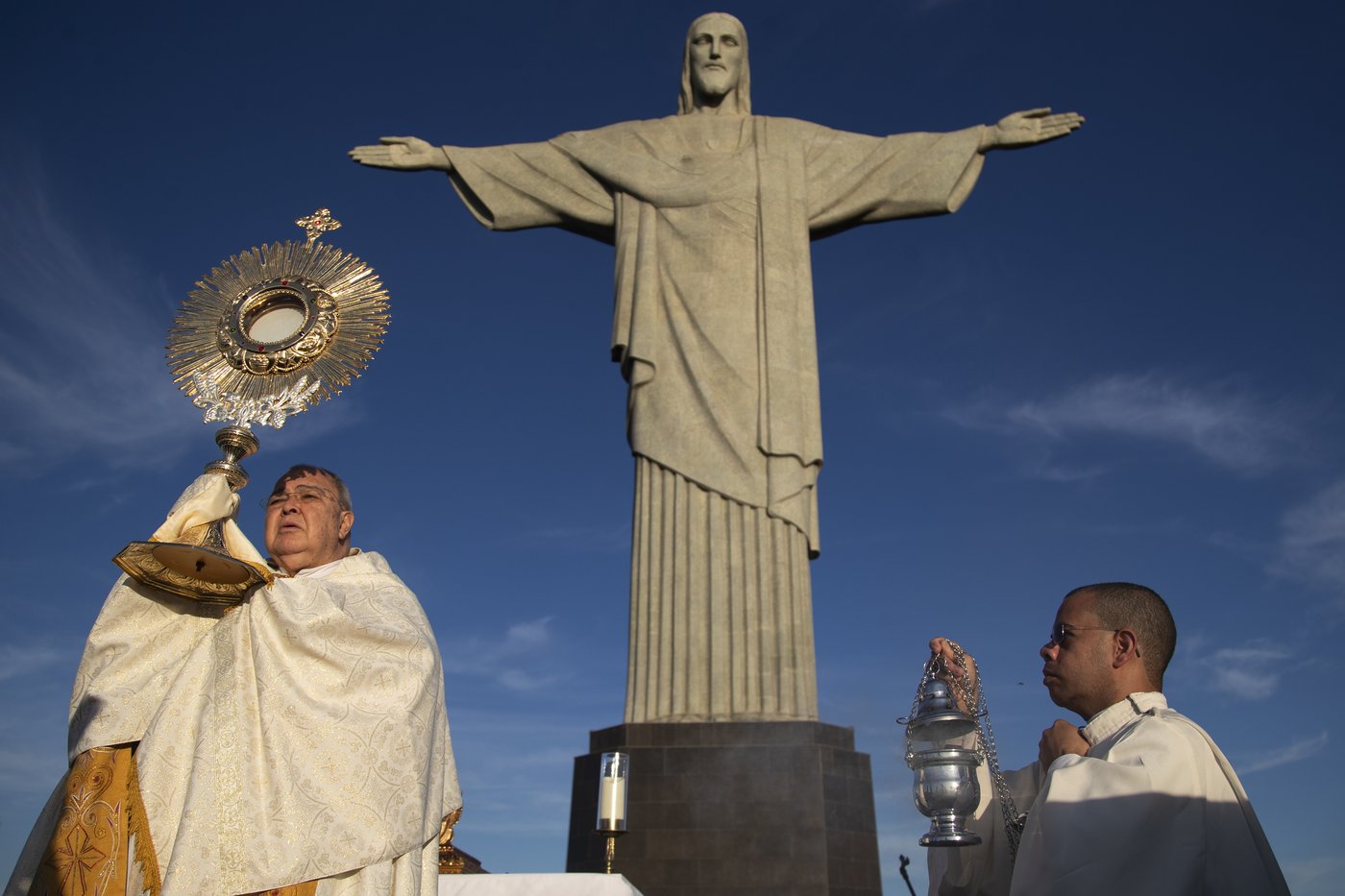 Catholics call for environmental action at Rio de Janeiro's iconic Christ the Redeemer statue | iNFOnews.ca