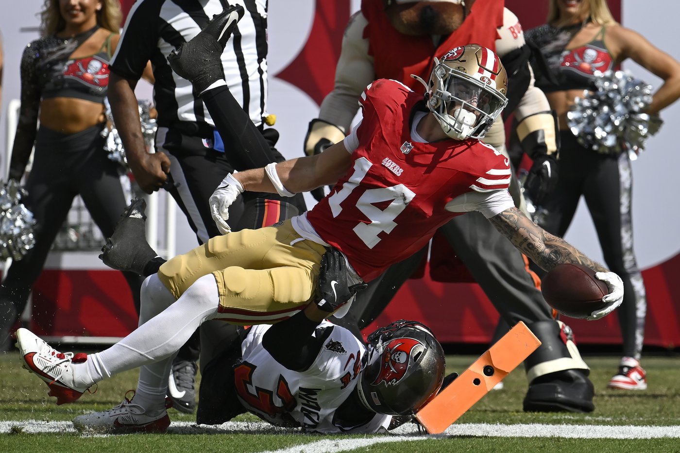 Purdy's big 4th quarter helps the 49ers overcome their mistakes and beat the Bucs | iNFOnews.ca Purdy's big 4th quarter helps the 49ers overcome their mistakes and beat the Bucs | iNFOnews.ca