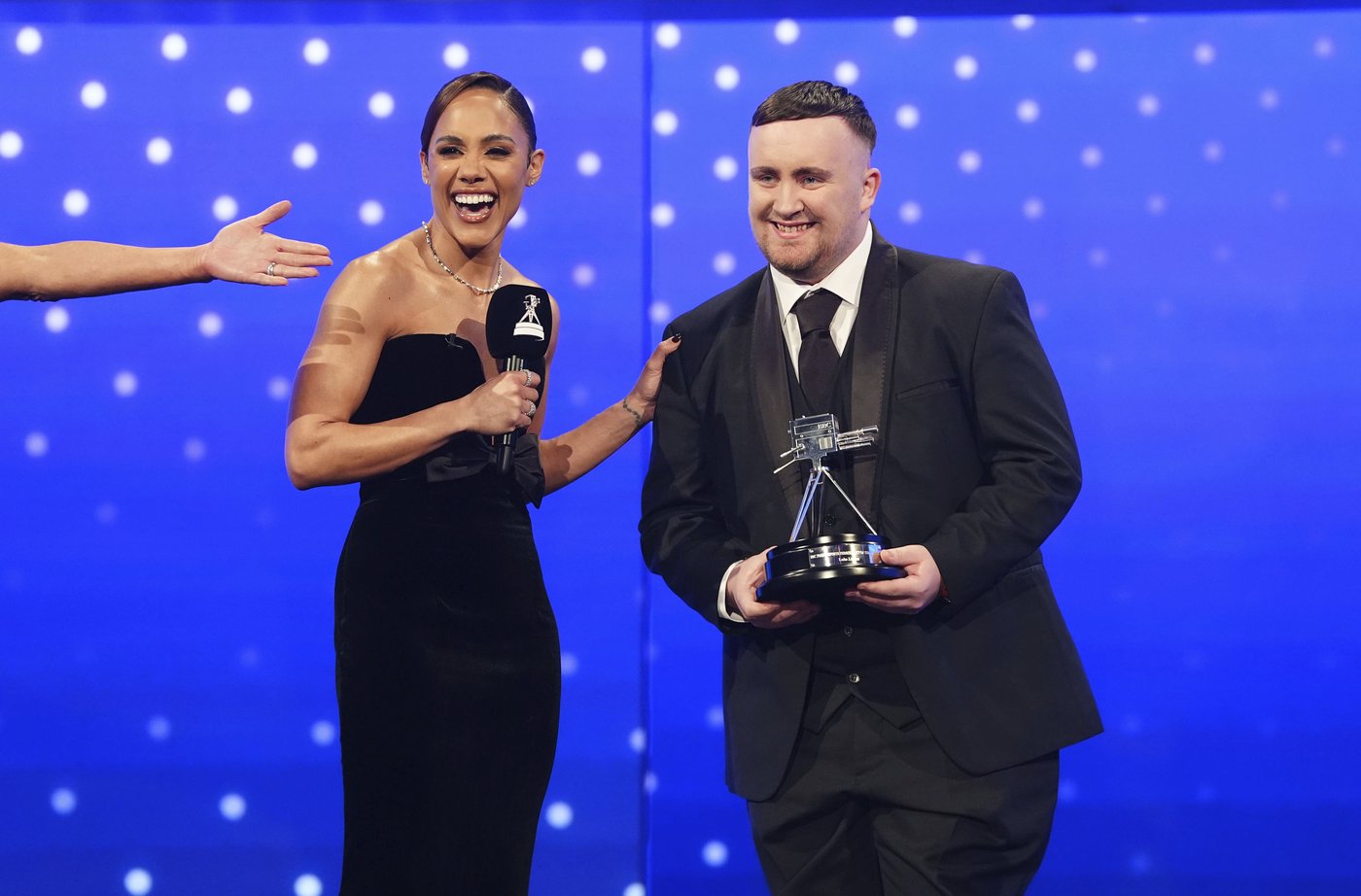 Hodgkinson beats Littler to prestigious BBC sports award after winning Olympic 800-meter gold | iNFOnews.ca
