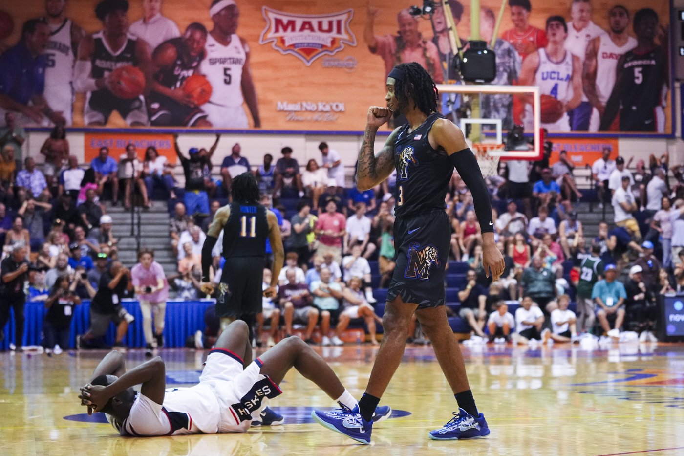 Memphis beats No. 2 UConn 99-97 in overtime to tip off Maui Invitational | iNFOnews.ca